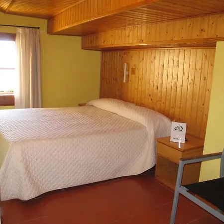 Hostal Els Roures Camprodon